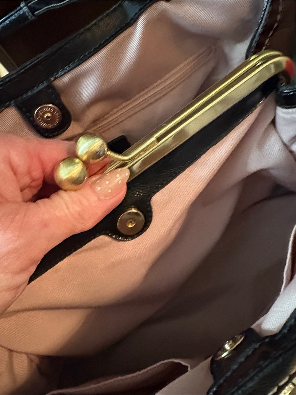 Coach Signature C Kiss lock framed carry all tote G1276-20105 - Picture 12 of 15